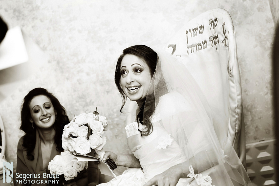 Jewish wedding photojournalist in London