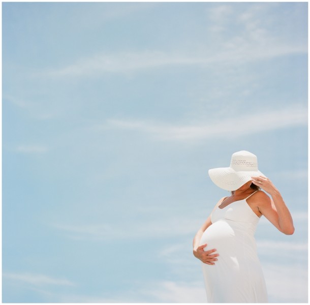 Maternity shoot on film on the beach Turks and Caicos  (6)