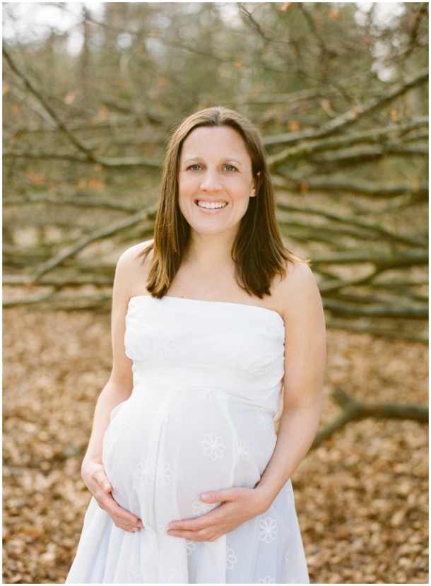 Maternity Pregnancy film photographer in Surrey (21)