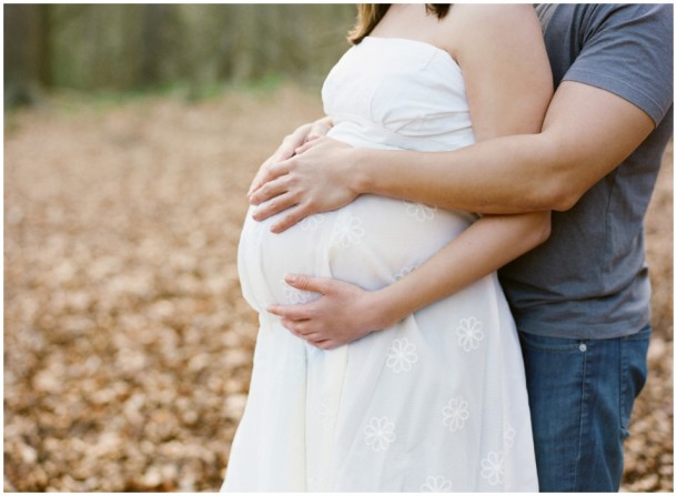Maternity Pregnancy film photographer in Surrey (24)