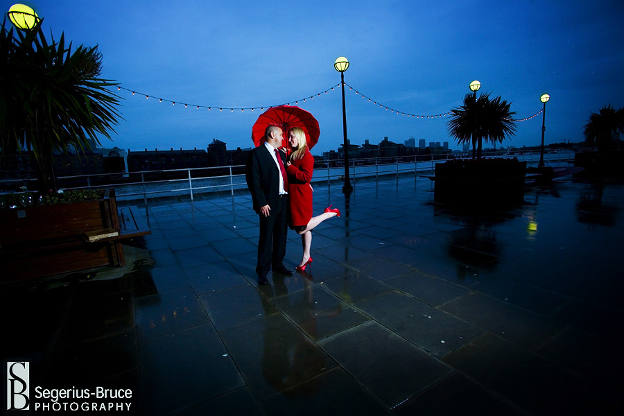 London night time engagement session