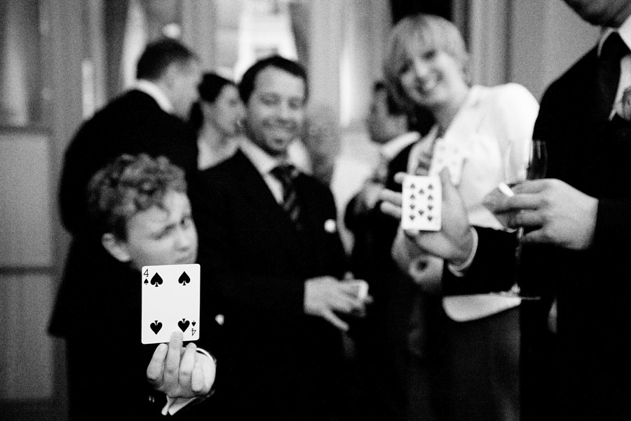 Sav The Deceptionist magic show for Wedding at Claridges